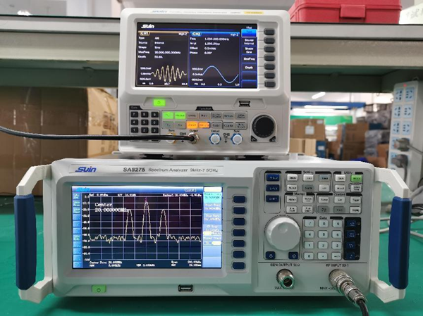 3.2GHz/7.5GHz RF Spectrum Aanalyzer

