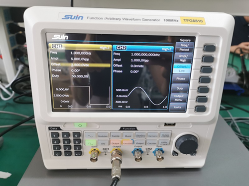 Four Channels Frequency List Sweep Function on TFG2900A Arbitrary Waveform Generators