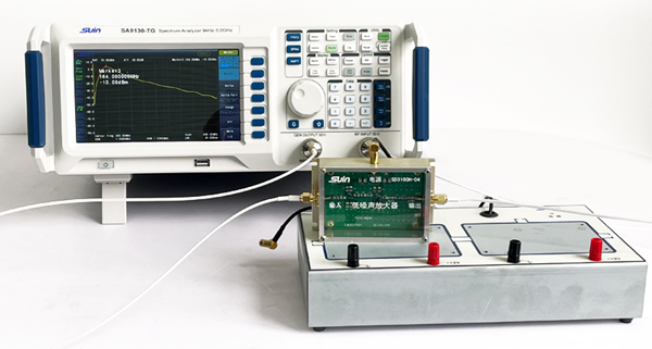 Amplifier testing by SA9130-TG Spectrum analyzer